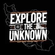 تیشرت مشکی پنبه ای با طرح نقشه ایران و عبارت EXPLORE THE UNKNOWN و قطب نما